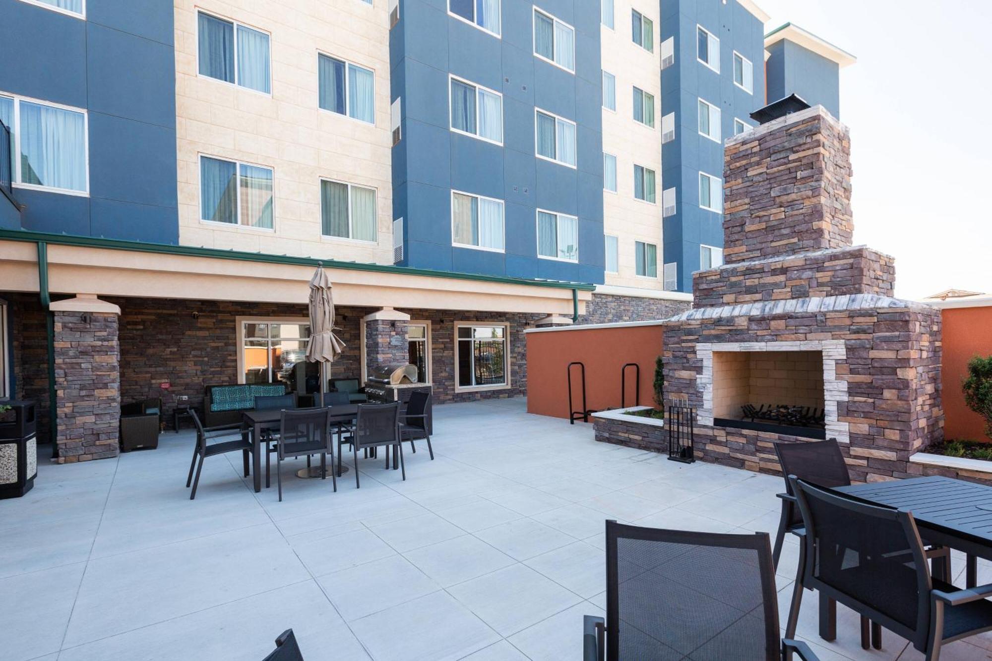 Residence Inn By Marriott Oklahoma City Airport Exteriör bild